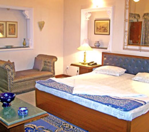 Hotel Sugan Niwas Palace