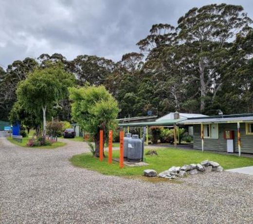 Strahan Backpackers