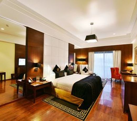 Della Resorts