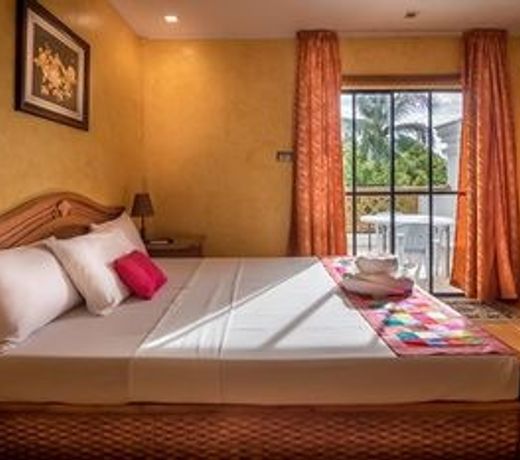 La Parola Orchids Beach Resort