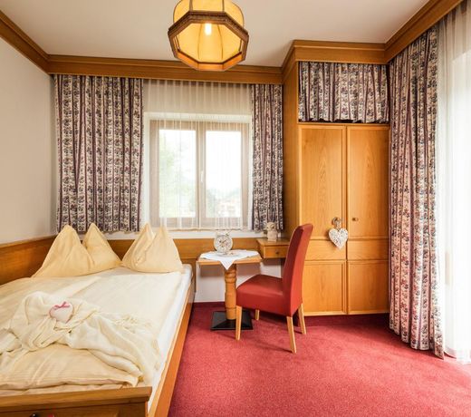 Hotel Alpenhof