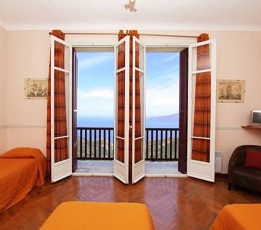 HOTEL LES ROCHES ROUGES