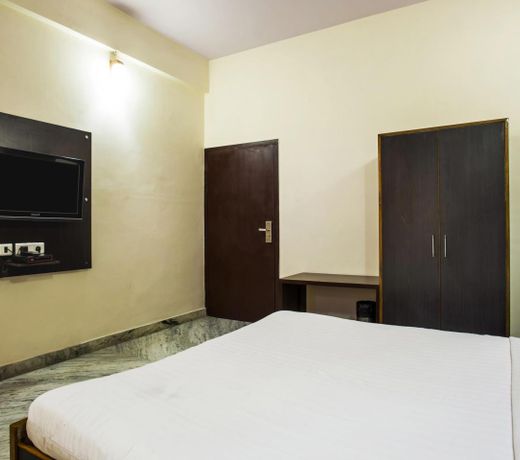 Hotel Savi Regency