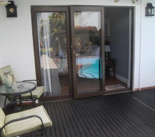 de Charmoy Riverside