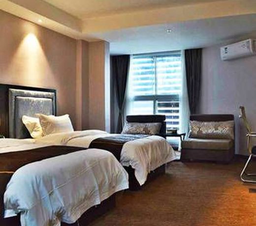Chengdu Qianhe Hotel