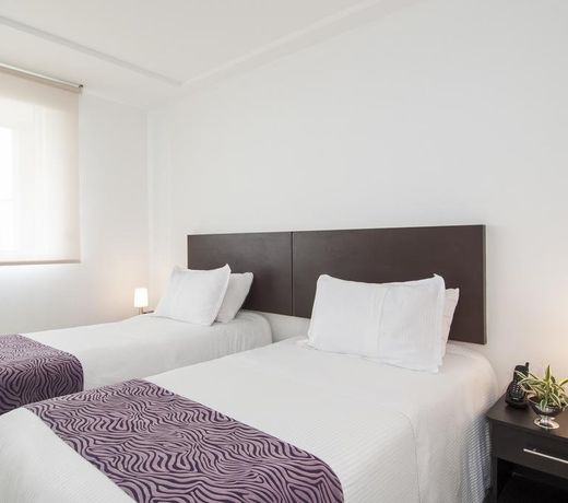 BEST WESTERN ATLANTIS SUITES