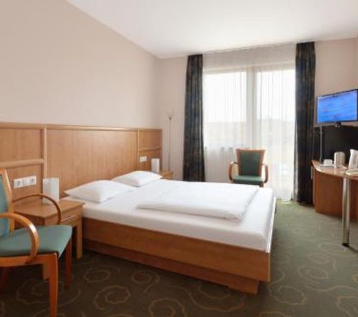 Semiramis Business Hotel