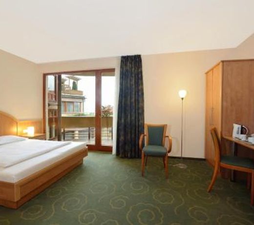 Semiramis Business Hotel