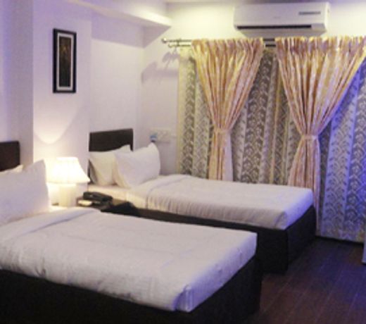 OYO 1635 Hotel Dash Continental
