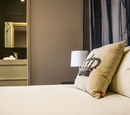 Crossroads Hotel