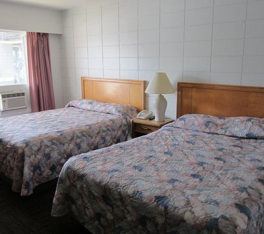 Camelot Court Motel