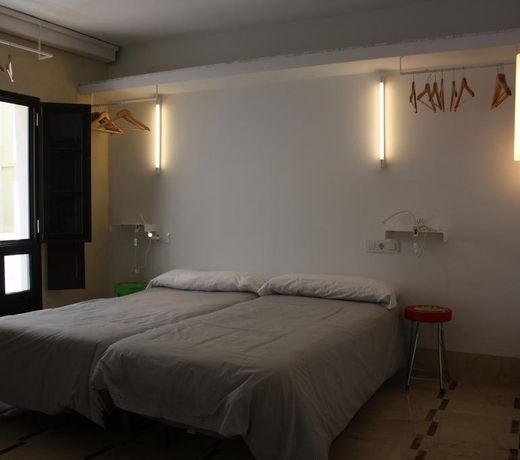 Studios Padre Manjon