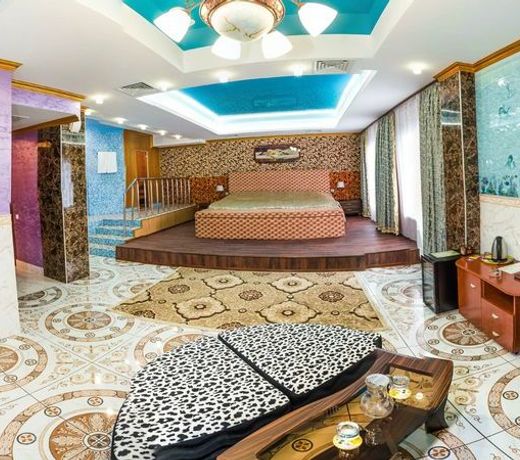 Malibu Hotel