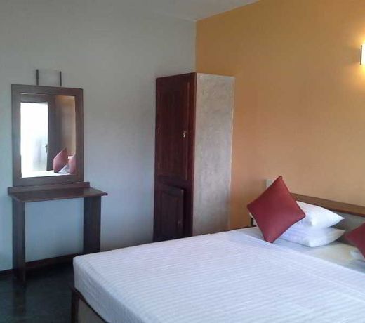 Elephas Resort & Spa