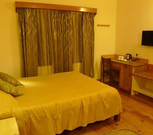 The Eee Cee Hotel
