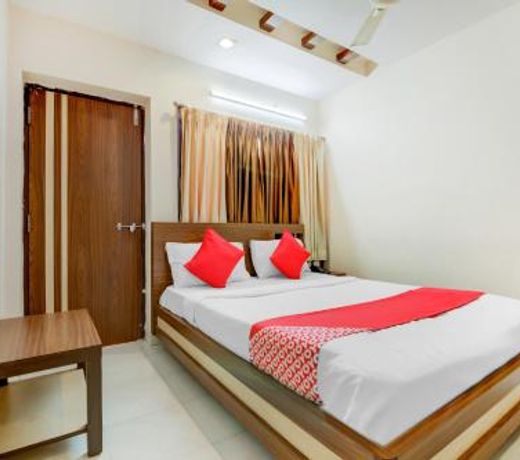 OYO 5660 Hotel Sree Residency