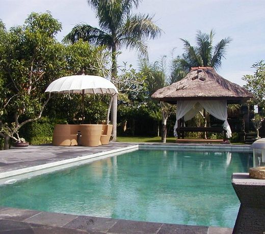 Batuan Villa