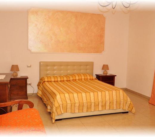 REALE