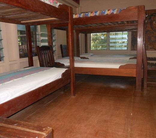 Treetops Boutique Hotel & Bungalows