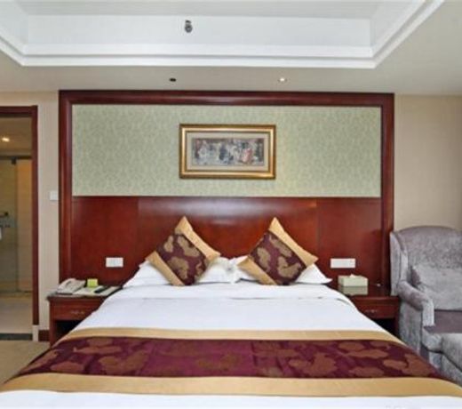 Vienna Hotel Suzhou Luokou Furniture Store