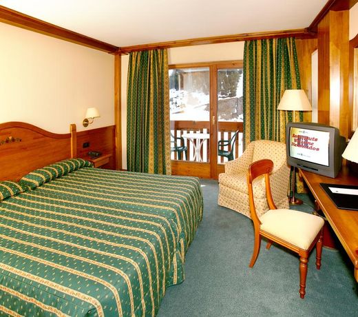 Sport Hotel Village