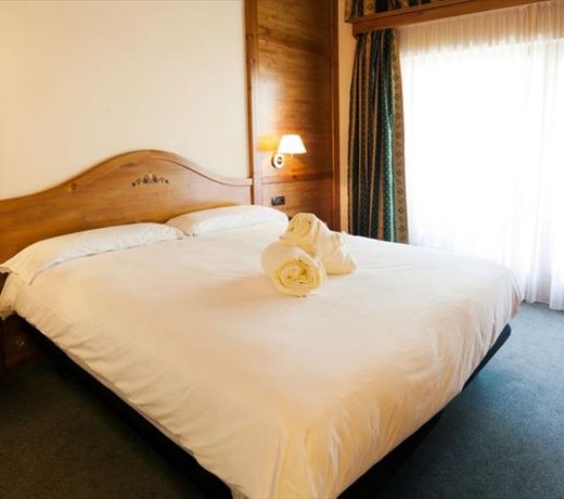 Sport Hotel Village