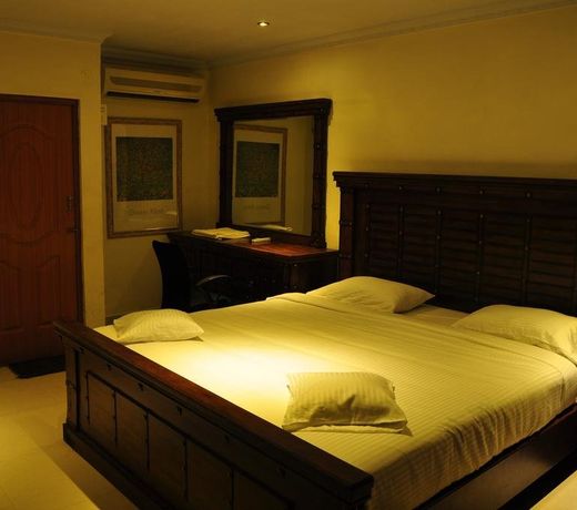 The Naagaa Residency