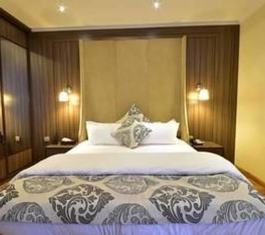 Valencia Hotel Suites