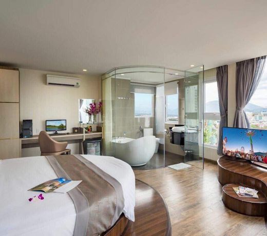 New Sun Hotel