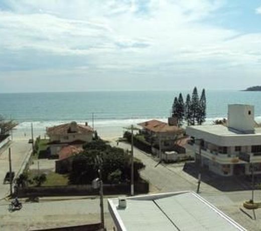Bomar Residence