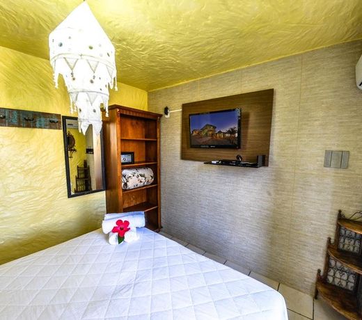 Pousada BangalÃ´s do Rosa, opÃ§Ãµes com LAREIRA, HIDROMASSAGEM e VISTA PANORÃMICA