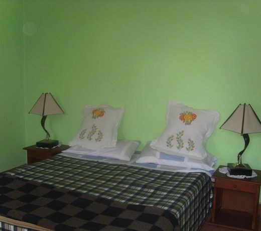 NearBy Hotel