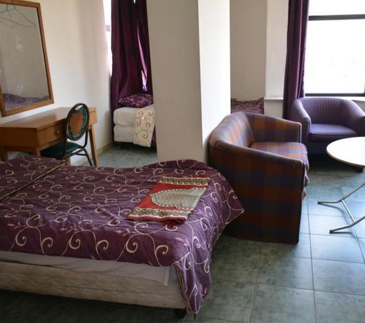 Razan Hotel