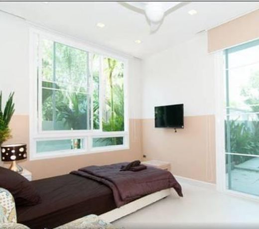 RESIDENCE 300