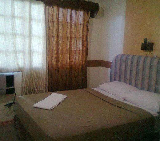 Golden Stallion Suites
