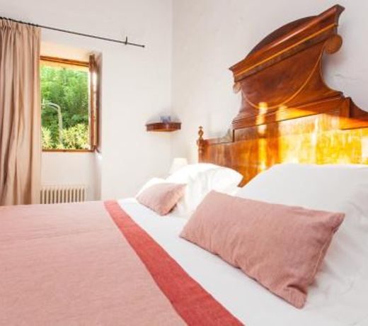 Oliver Moragues Grandhouse & Vineyard