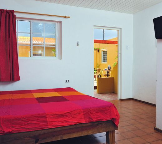 The Dive Hut - Boutique Apartments