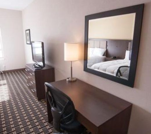 Redvers Western Star Inn & Suites