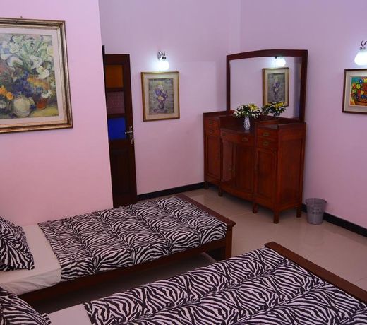 Yoho Kandy City Rest