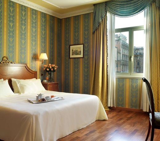 Sina Bernini Bristol, Autograph Collection