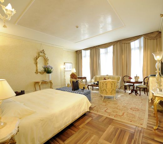 Ca' Sagredo Hotel