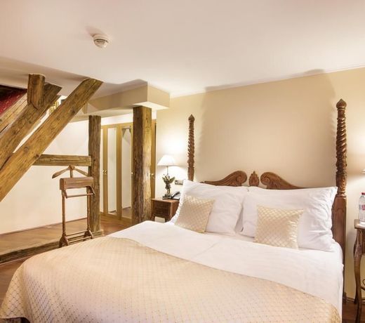 Iron Gate Hotel & Suites Prague by BHG