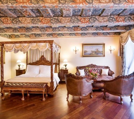 Iron Gate Hotel & Suites Prague by BHG