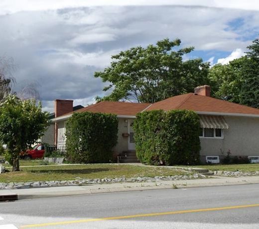 THE BUNDY BUDDY GUESTHOUSE
