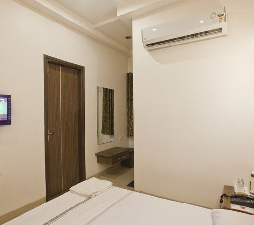 Hotel Heera Celebration