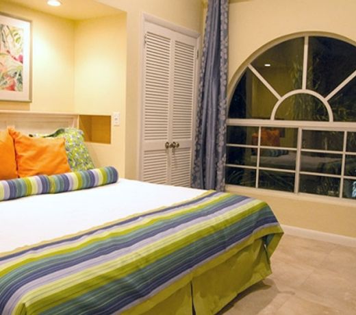 Paradise Island Beach Club by RedAwning