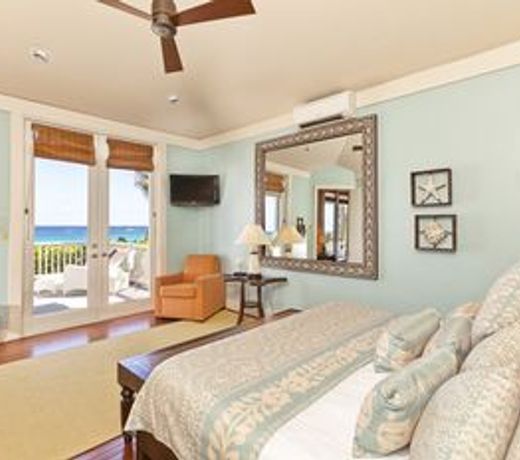 Coral Sands Hotel