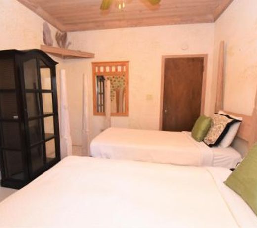 The Sugar Apple Lodging