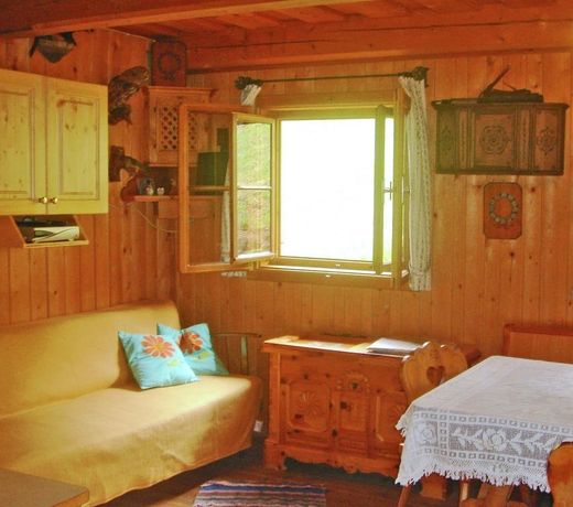 Inviting Chalet in Kolbnitz Teuchl with Garden and Terrace
