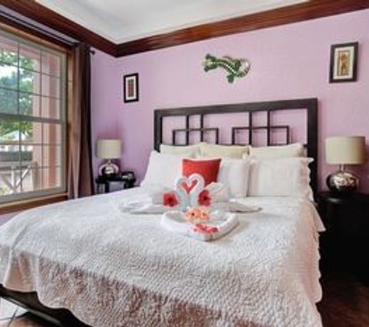 Grand Colony Island Villas